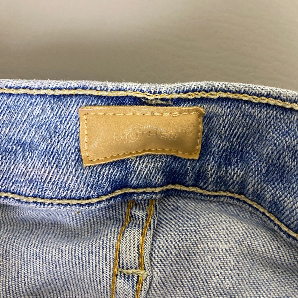 MOTHER High Waisted Rider Skimp Jeans Women's Size 25 Blue Distressed *Flaw Spot - Picture 2 of 16